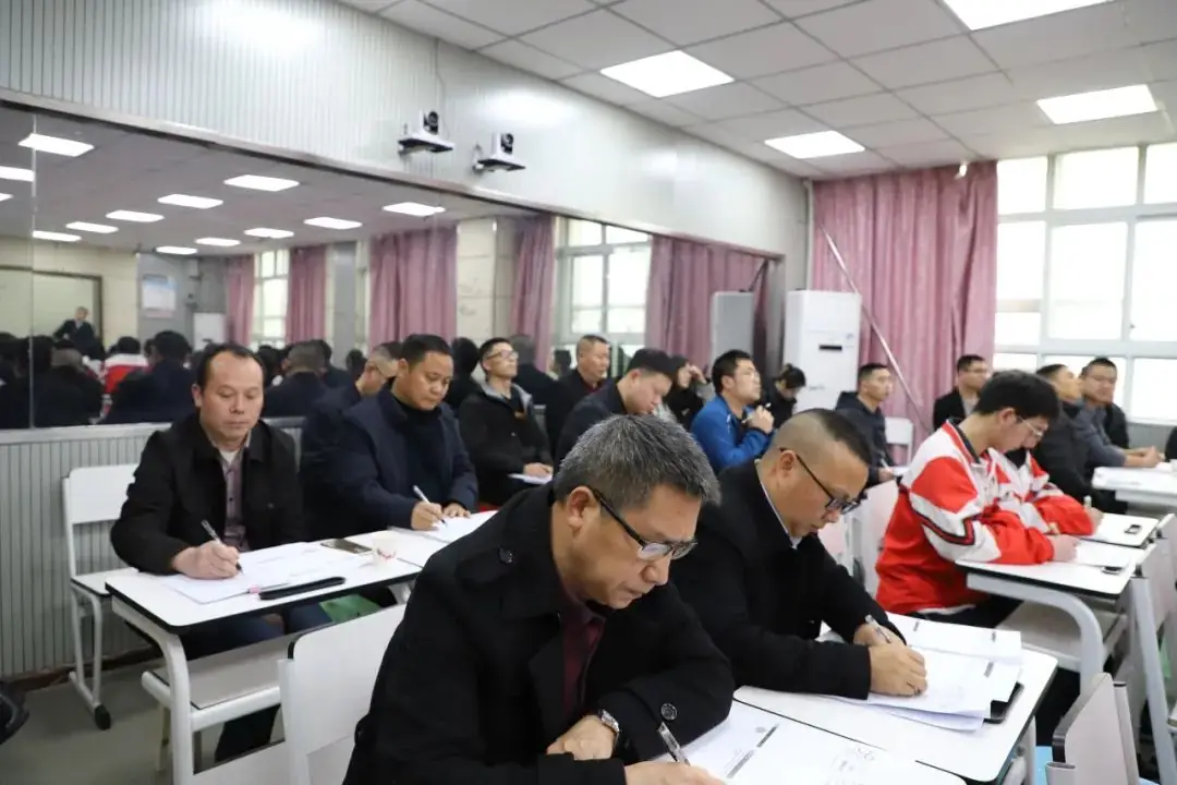 教学视导赋能课堂 引领高考提质增效 | 我校举行遵义市2024年中小学数学三年提质行动专项视导高中数学学科暨送教送培活动-第10张图片-四季读书网