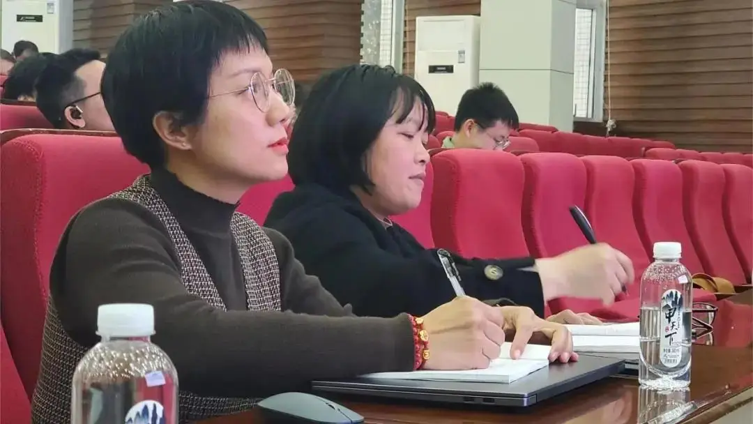 “辰风”破浪铸辉煌 共谋高考新篇章 | 2024年高考桂林市复习备考全员培训会(英语科目)在我校召开-第9张图片-四季读书网