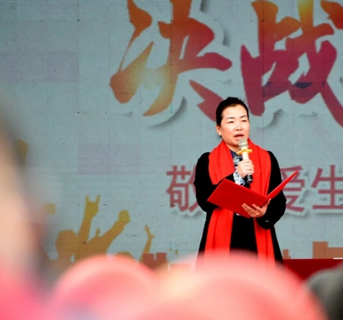 【决战中考,为梦想而战】——从江二中举行2024届中考百日誓师大会-第23张图片-四季读书网