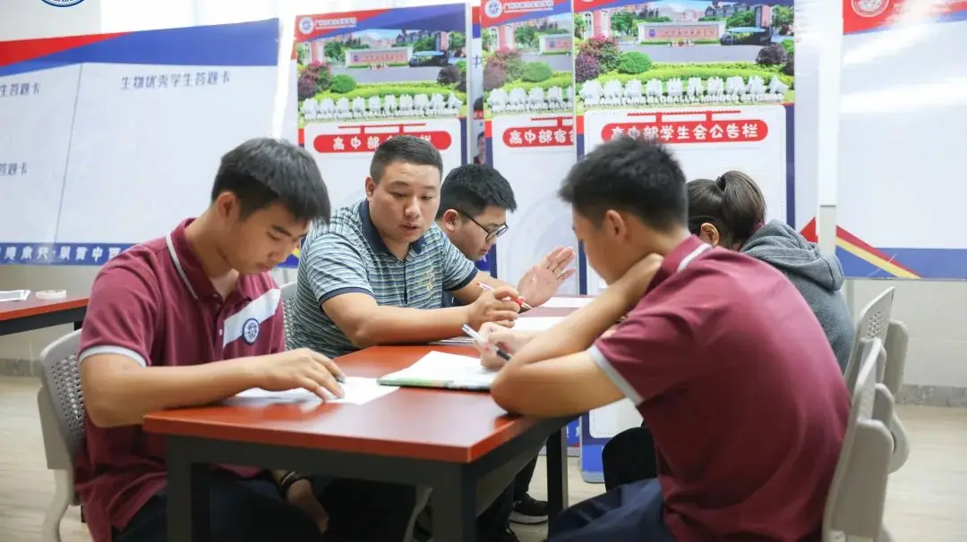 专家助阵,守正创新!迎战中考,我们精准施策-第40张图片-四季读书网 专家助阵,守正创新!迎战中考,我们精准施策-第40张图片-四季读书网