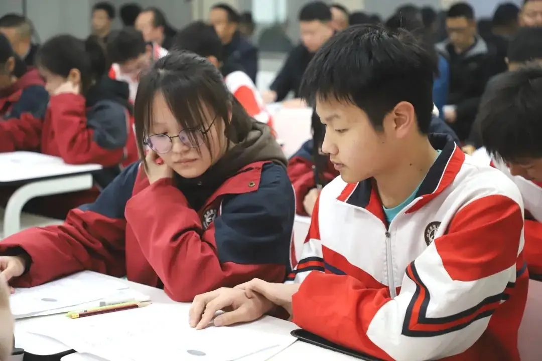 教学视导赋能课堂 引领高考提质增效 | 我校举行遵义市2024年中小学数学三年提质行动专项视导高中数学学科暨送教送培活动-第9张图片-四季读书网