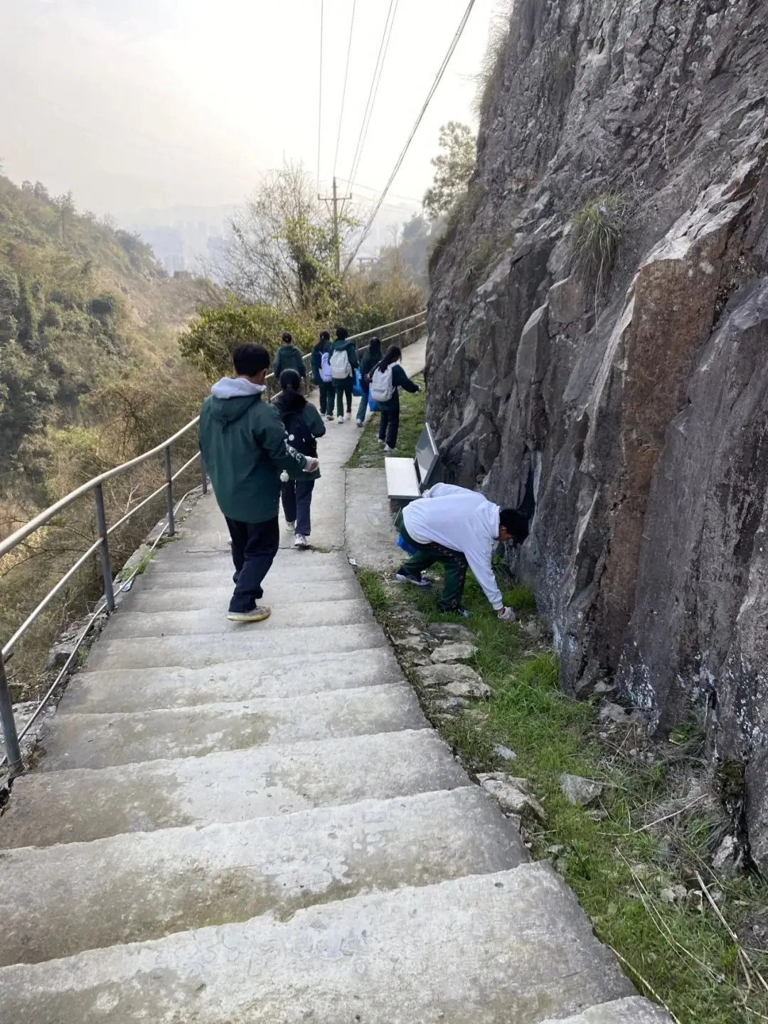 齐心励志行,滚烫向未来——2024迎中考百日系列活动之三-第38张图片-四季读书网 齐心励志行,滚烫向未来——2024迎中考百日系列活动之三-第38张图片-四季读书网