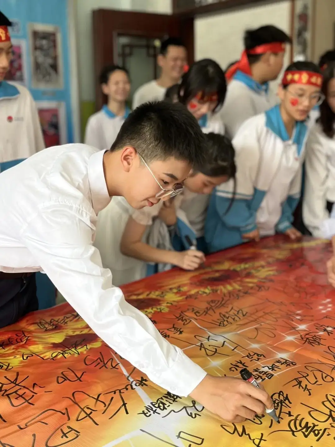 鏖战百日迎中考 踔厉奋发向未来丨博罗长城学校2024届中考百日誓师大会-第112张图片-四季读书网