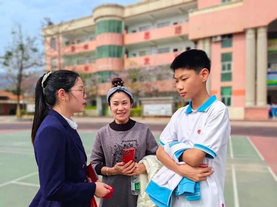 鏖战百日迎中考 踔厉奋发向未来丨博罗长城学校2024届中考百日誓师大会-第120张图片-四季读书网