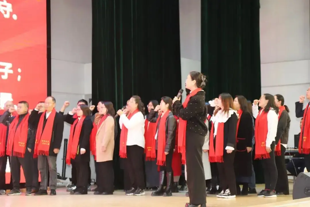 决胜中考,共创辉煌-----麒麟区第七中学2024中考冲刺誓师大会-第19张图片-四季读书网