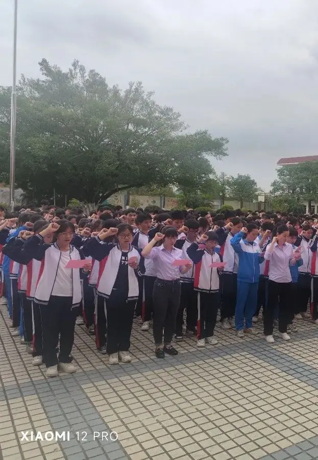 兴宁陂西中学举行中考百日誓师活动-第6张图片-四季读书网