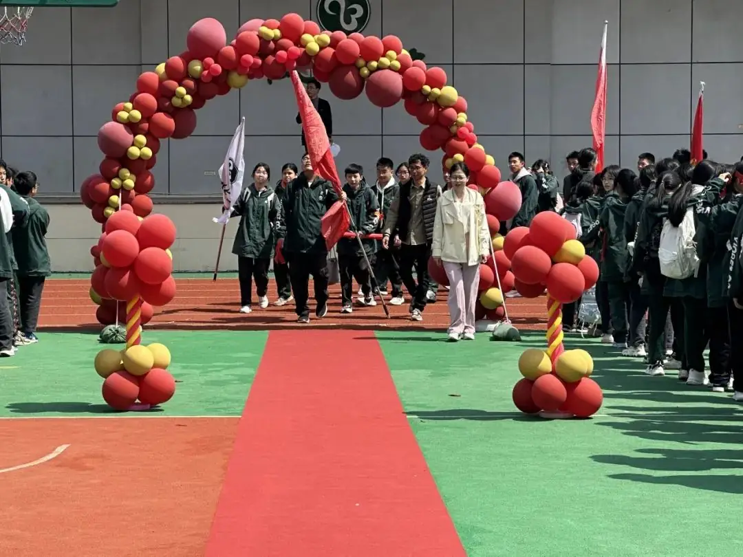 齐心励志行,滚烫向未来——2024迎中考百日系列活动之三-第19张图片-四季读书网 齐心励志行,滚烫向未来——2024迎中考百日系列活动之三-第19张图片-四季读书网