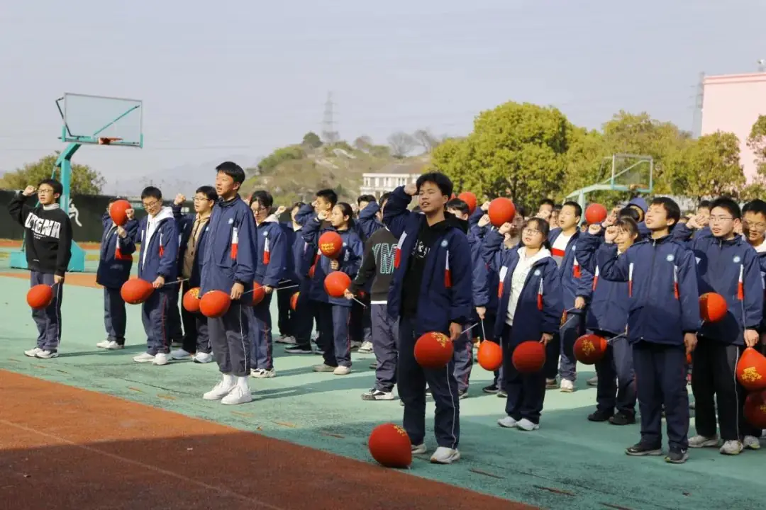 百日鏖战·决胜中考|苍南县灵溪镇第八中学2024届中考百日誓师大会圆满举行-第4张图片-四季读书网 百日鏖战·决胜中考|苍南县灵溪镇第八中学2024届中考百日誓师大会圆满举行-第4张图片-四季读书网