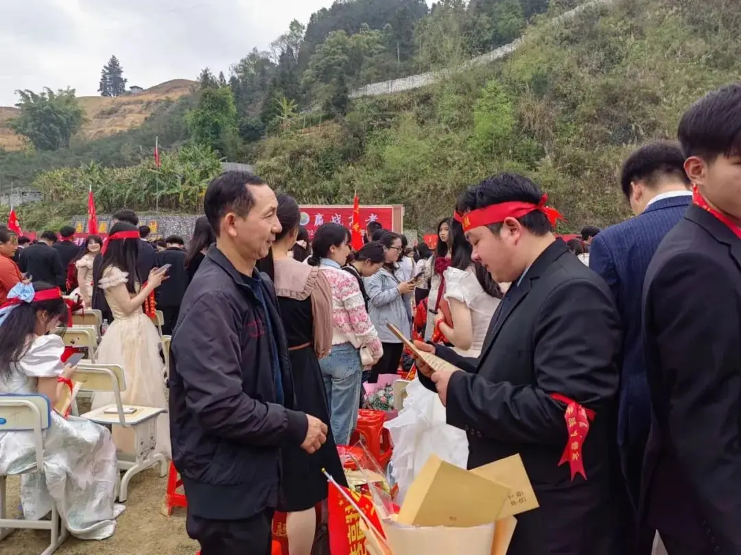 十八而志 赢战高考-第16张图片-四季读书网 十八而志 赢战高考-第16张图片-四季读书网