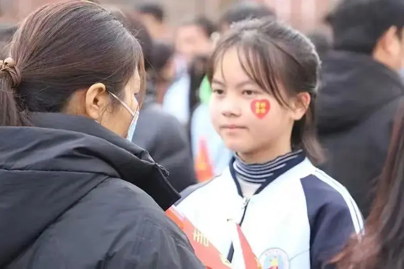 逐梦中考  圆梦青春——濮阳市九中李凤婷老师在中考百日誓师大会上的励志演讲-第4张图片-四季读书网
