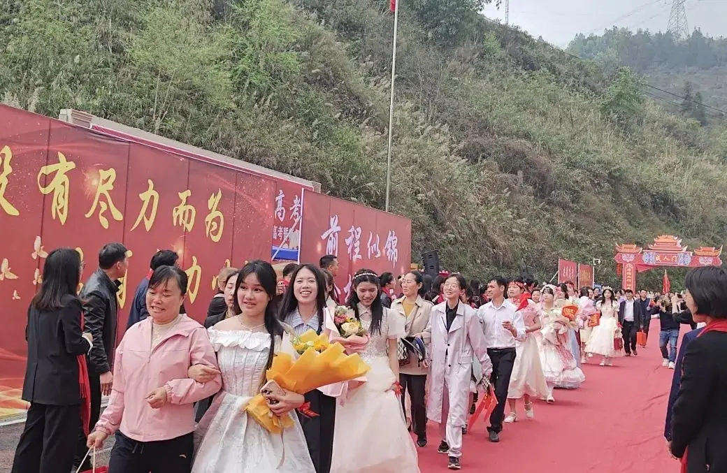 十八而志 赢战高考-第23张图片-四季读书网 十八而志 赢战高考-第23张图片-四季读书网