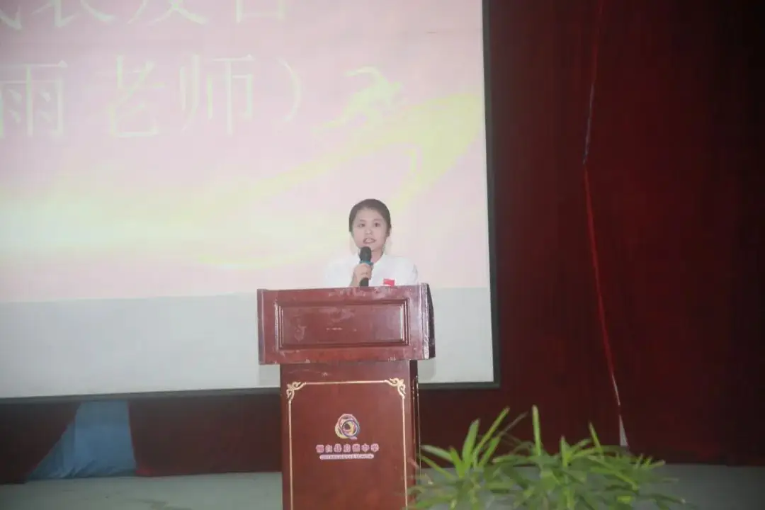 《乘风破浪,决战中考》博白县启德中学举行2024年地生中考誓师大会-第8张图片-四季读书网 《乘风破浪,决战中考》博白县启德中学举行2024年地生中考誓师大会-第8张图片-四季读书网