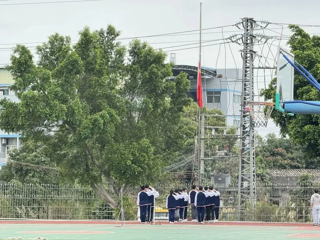 决战百日 圆梦中考 —弘德实验学校2024届中考百日誓师大会-第16张图片-四季读书网 决战百日 圆梦中考 —弘德实验学校2024届中考百日誓师大会-第16张图片-四季读书网