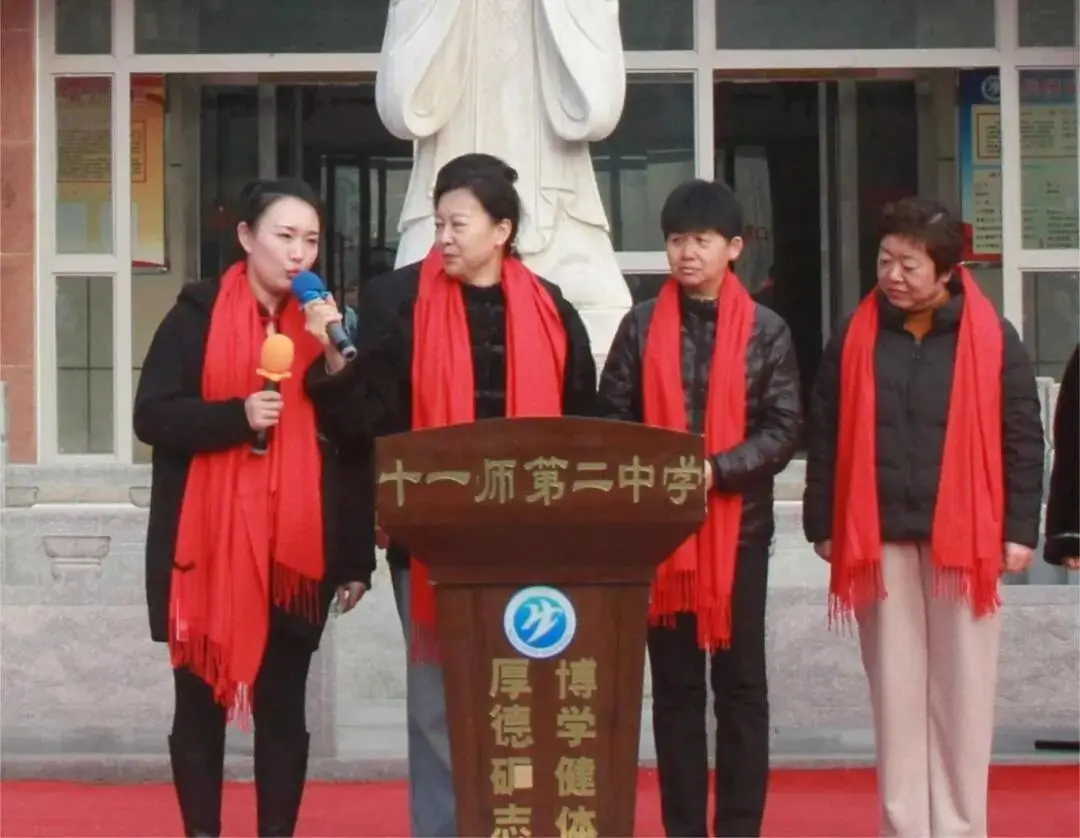 中考动员燃斗志 热辣滚烫逐梦想——十一师二中2024届毕业生备战中考动员大会-第19张图片-四季读书网