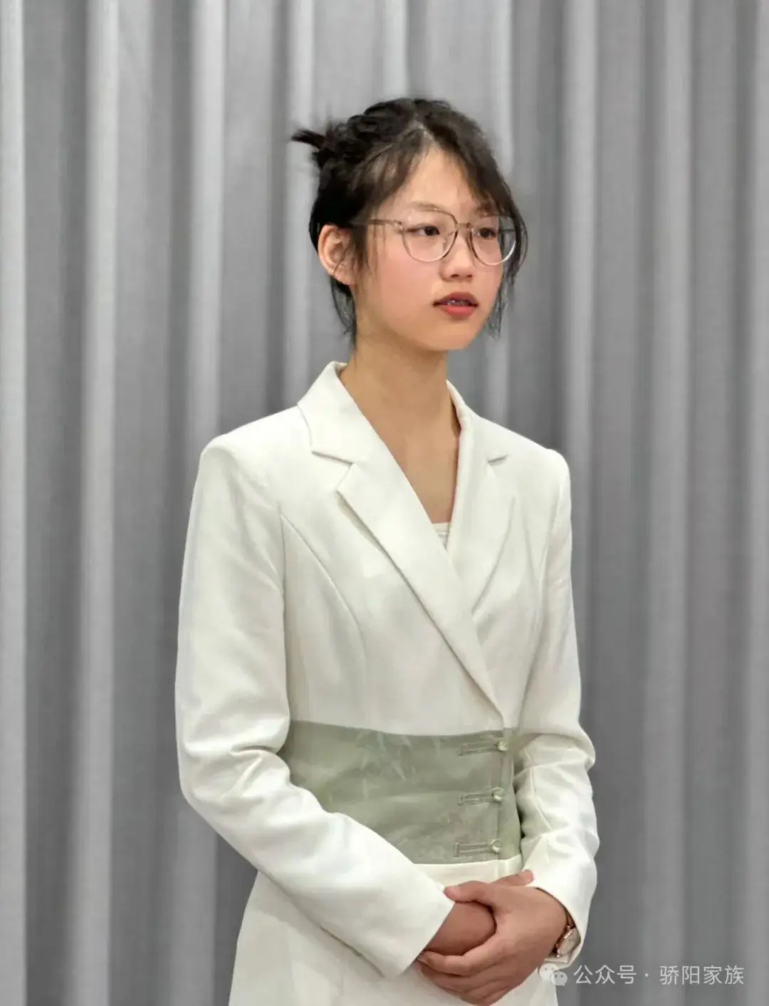 中考播音全真模拟考试圆满落幕,学生们展现出色风采!-第13张图片-四季读书网 中考播音全真模拟考试圆满落幕,学生们展现出色风采!-第13张图片-四季读书网