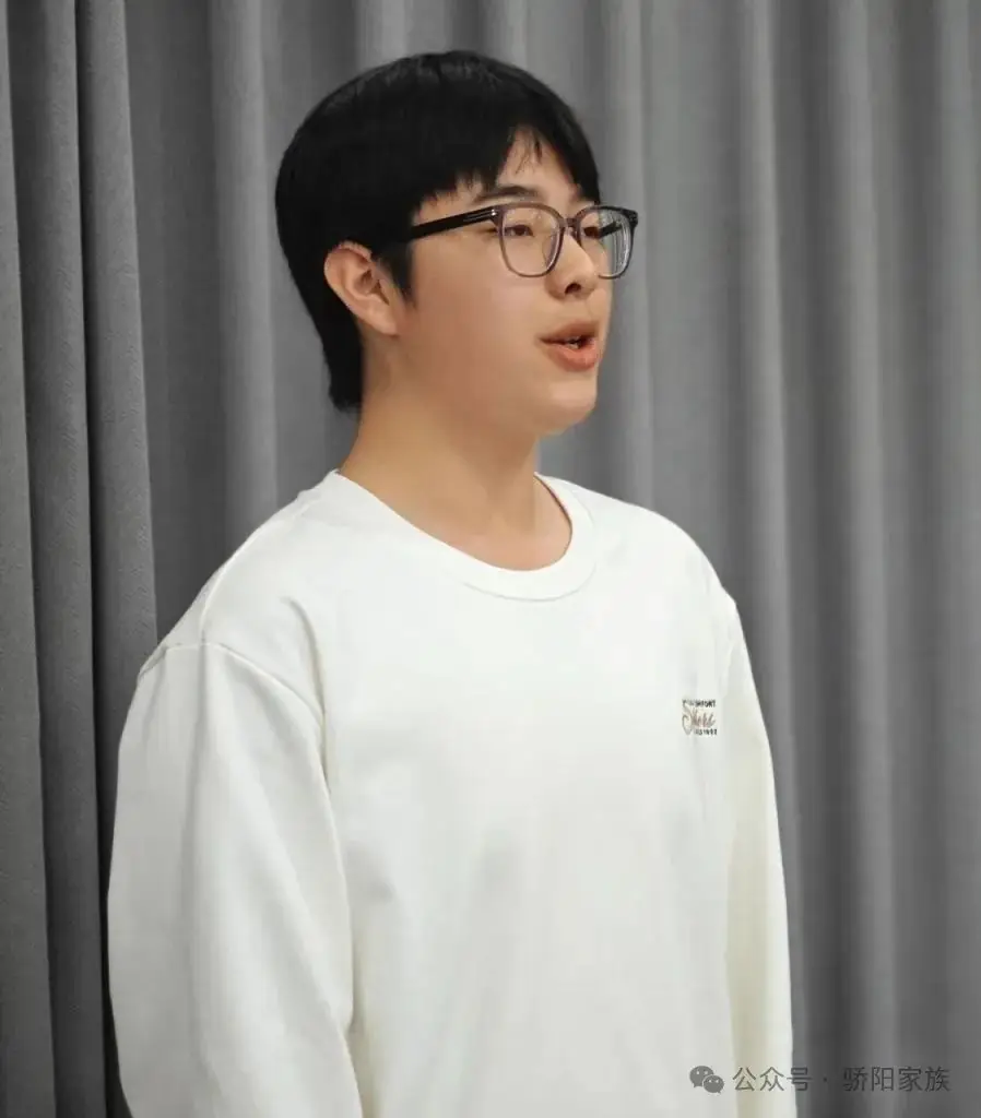 中考播音全真模拟考试圆满落幕,学生们展现出色风采!-第15张图片-四季读书网 中考播音全真模拟考试圆满落幕,学生们展现出色风采!-第15张图片-四季读书网