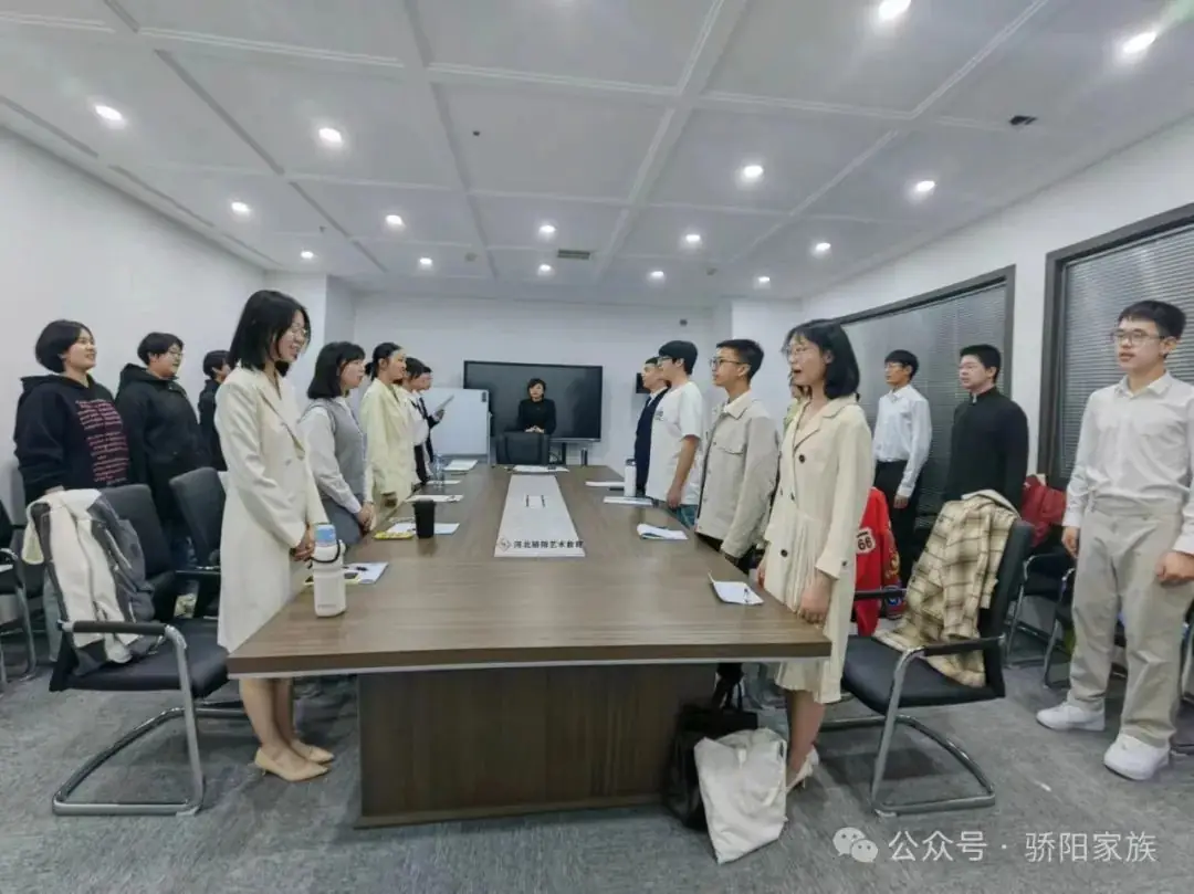 中考播音全真模拟考试圆满落幕,学生们展现出色风采!-第18张图片-四季读书网 中考播音全真模拟考试圆满落幕,学生们展现出色风采!-第18张图片-四季读书网