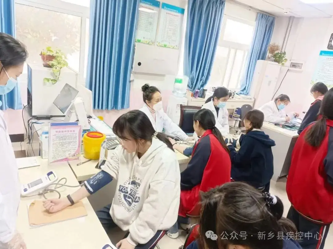 助力高考 为健康护航——新乡县疾控中心高招体检工作进行中-第6张图片-四季读书网 助力高考 为健康护航——新乡县疾控中心高招体检工作进行中-第6张图片-四季读书网