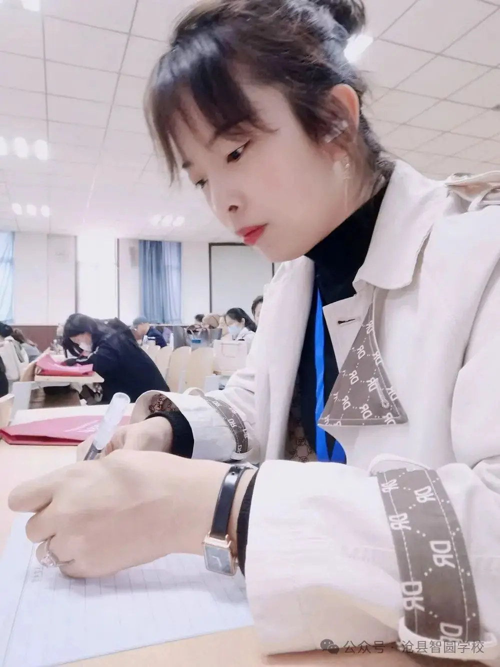 头条|俯身教学促一线,赋能提质备中考—智圆学校2024年石家庄正定中考备考研讨会参会纪实-第7张图片-四季读书网 头条|俯身教学促一线,赋能提质备中考—智圆学校2024年石家庄正定中考备考研讨会参会纪实-第7张图片-四季读书网