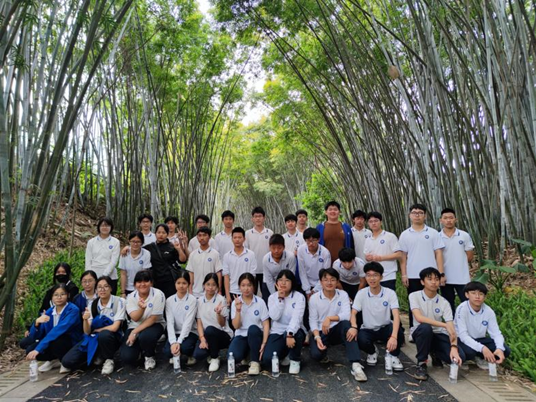 【思源·中考】百日扬鞭策马    七月似锦繁华——广州思源学校2024届中考百日誓师大会-第20张图片-四季读书网