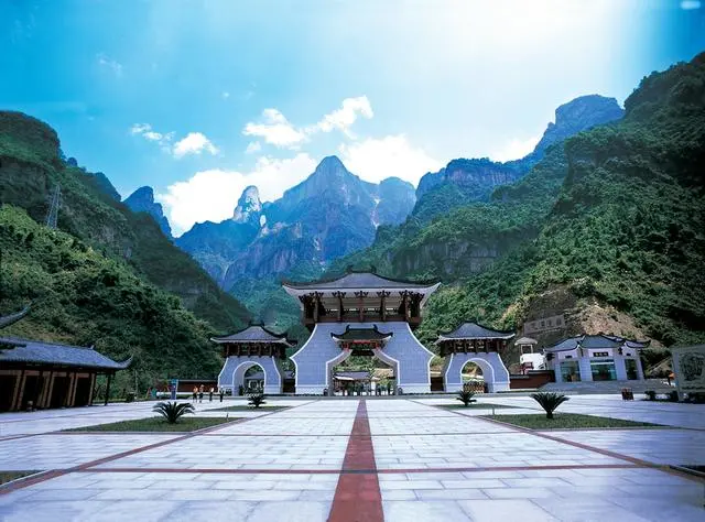 湖南高考(历史科目)2023最低、最高专业组投档分、位次(一分一段表)-第1张图片-四季读书网 湖南高考(历史科目)2023最低、最高专业组投档分、位次(一分一段表)-第1张图片-四季读书网