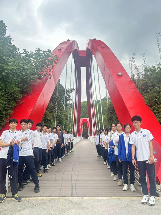 【思源·中考】百日扬鞭策马    七月似锦繁华——广州思源学校2024届中考百日誓师大会-第23张图片-四季读书网