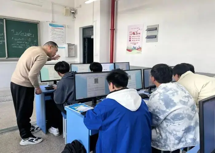 科学指导,圆梦高考——蚌埠工艺美术学校圆满完成2024年对口高考志愿填报工作-第2张图片-四季读书网