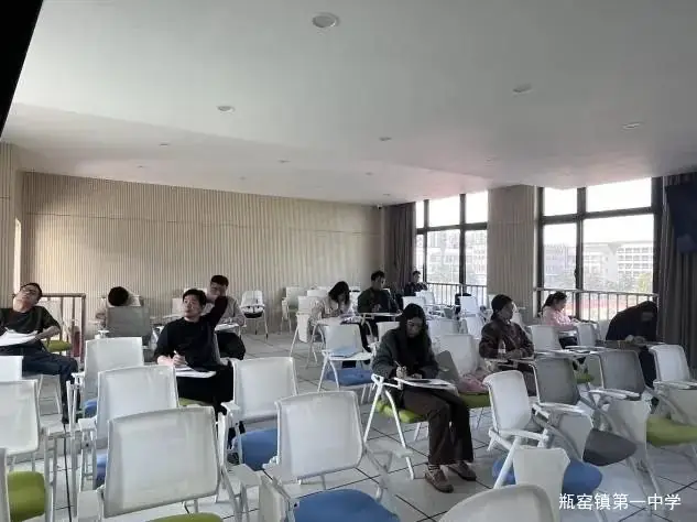 2024年瓶窑镇第一中学中考复习研讨周暨教共体活动历史与社会专场-第2张图片-四季读书网 2024年瓶窑镇第一中学中考复习研讨周暨教共体活动历史与社会专场-第2张图片-四季读书网