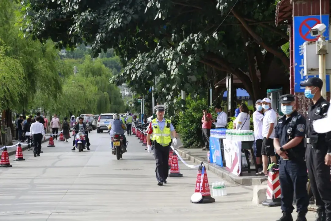 【治庸·铁军】#护航高考有蜀黍#大理市警方全力护航2020年高考-第16张图片-四季读书网