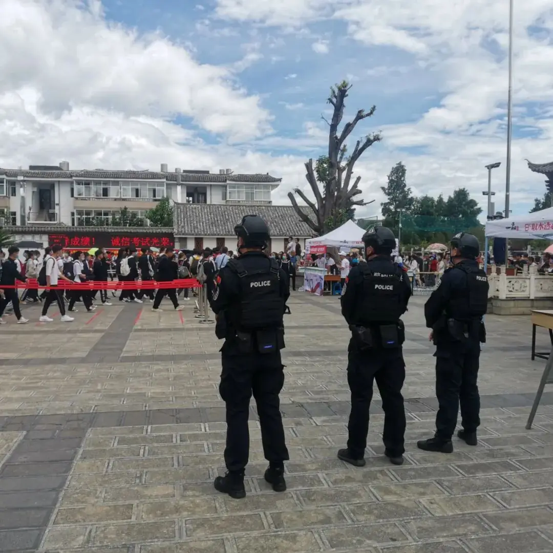 【治庸·铁军】#护航高考有蜀黍#大理市警方全力护航2020年高考-第26张图片-四季读书网