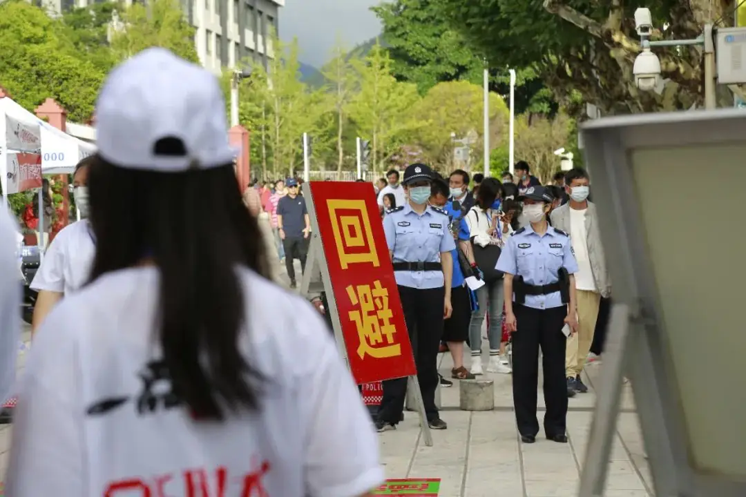 【治庸·铁军】#护航高考有蜀黍#大理市警方全力护航2020年高考-第12张图片-四季读书网