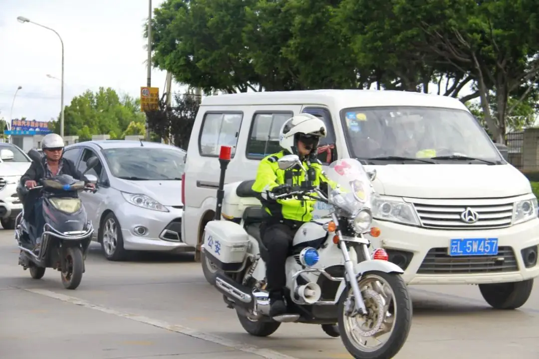 【治庸·铁军】#护航高考有蜀黍#大理市警方全力护航2020年高考-第9张图片-四季读书网