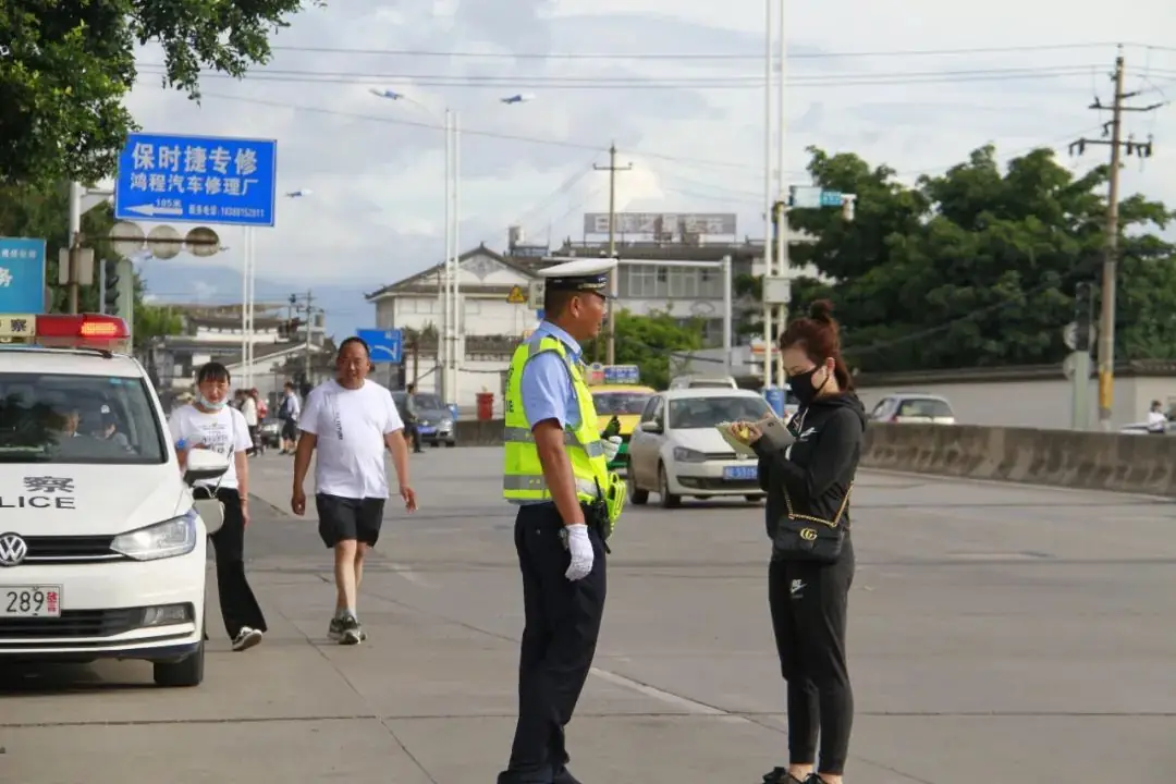 【治庸·铁军】#护航高考有蜀黍#大理市警方全力护航2020年高考-第10张图片-四季读书网