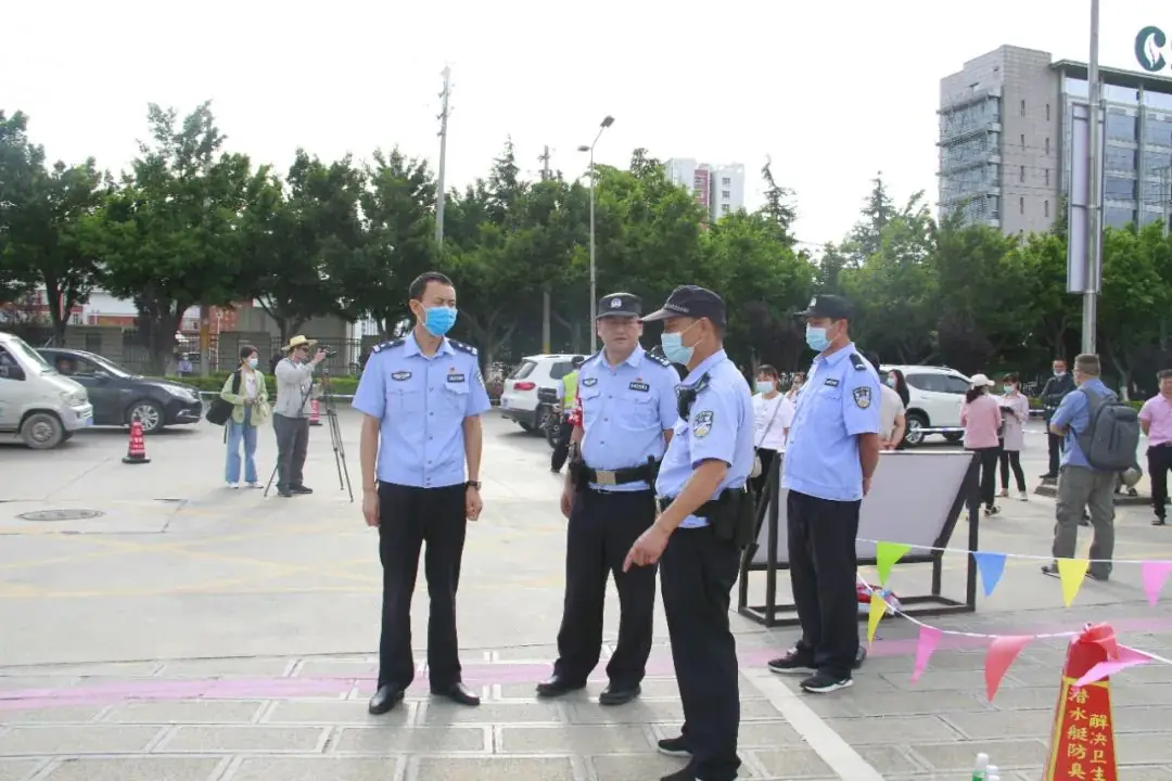 【治庸·铁军】#护航高考有蜀黍#大理市警方全力护航2020年高考-第1张图片-四季读书网