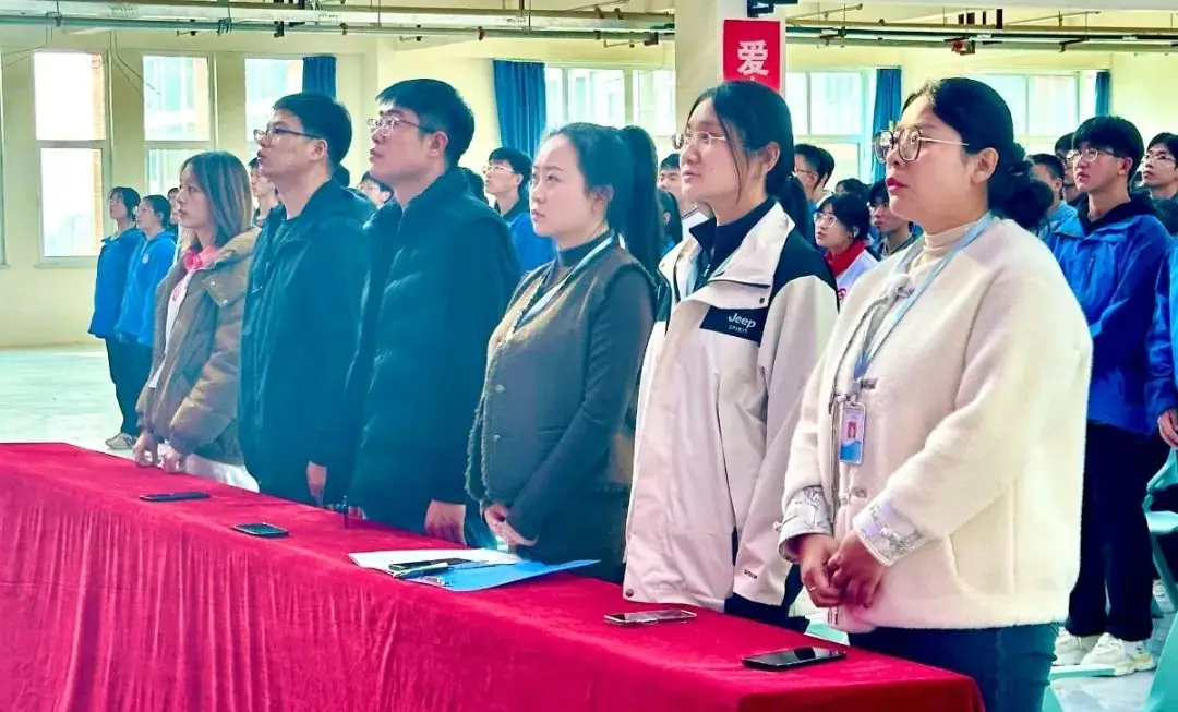 冲刺高考 为梦想而战|兰州新区贺阳学校开展高三年级省一诊表彰暨成绩分析大会-第6张图片-四季读书网 冲刺高考 为梦想而战|兰州新区贺阳学校开展高三年级省一诊表彰暨成绩分析大会-第6张图片-四季读书网
