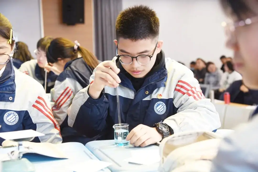 中考改革与评价|聚焦省统中考命题 探索高效科学复习——嘉兴市2024年初中毕业生学业水平考试省级命题与复习专题研讨科学专场活动 第13张 中考改革与评价|聚焦省统中考命题 探索高效科学复习——嘉兴市2024年初中毕业生学业水平考试省级命题与复习专题研讨科学专场活动 第13张