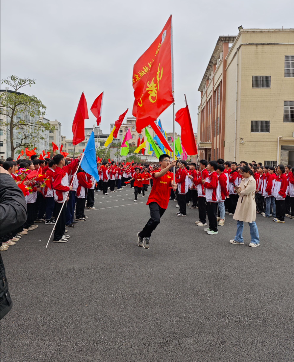 城东初中中考百日誓师大会——争分夺秒,奋战百日,全力以赴,铸就辉煌-第52张图片-四季读书网