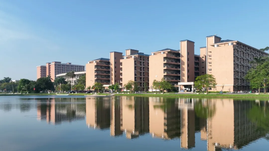 多人高分读民办!2024春季高考投档排名来了,这些公办还没录满! 第71张 多人高分读民办!2024春季高考投档排名来了,这些公办还没录满! 第71张
