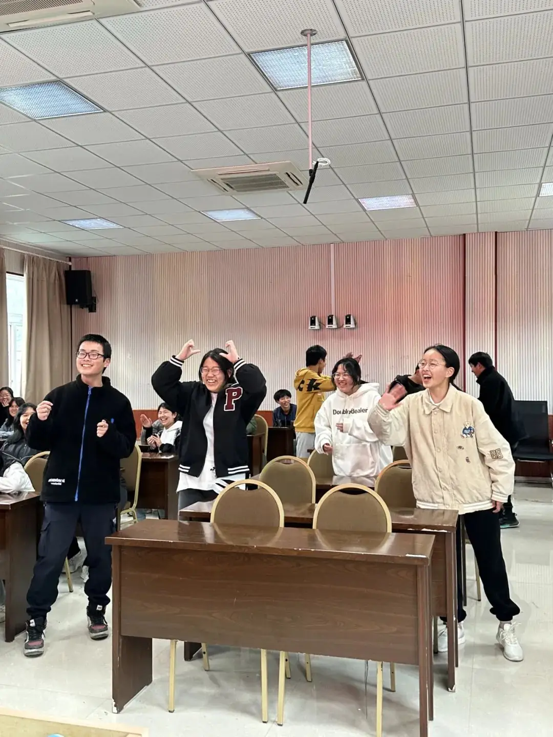 【岭上四JING·心净】减压赋能,笑迎中考——仙居县安岭乡中心学校开展中考冲刺心理减压系列活动-第26张图片-四季读书网 【岭上四JING·心净】减压赋能,笑迎中考——仙居县安岭乡中心学校开展中考冲刺心理减压系列活动-第26张图片-四季读书网