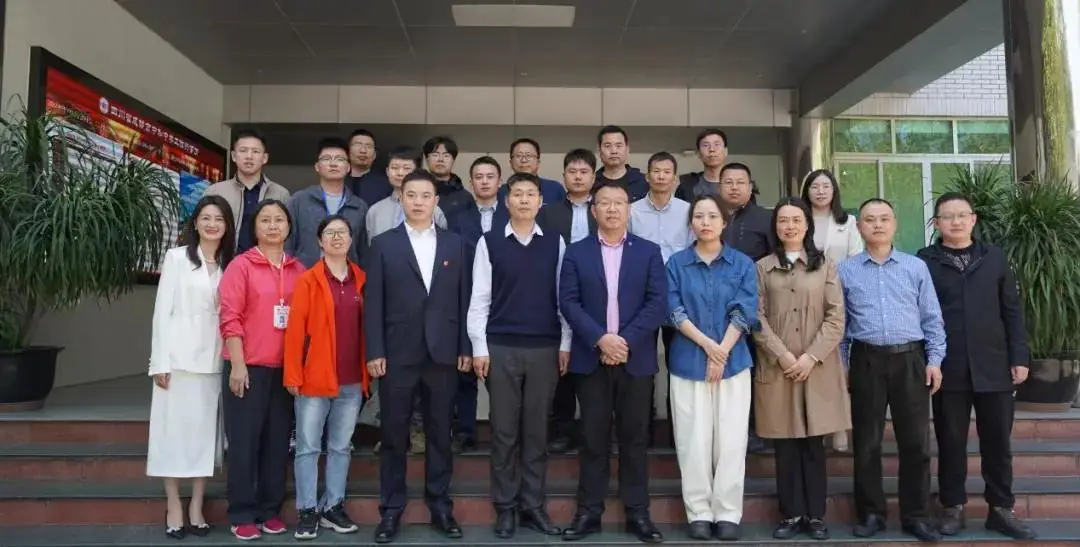 走进优质生源学校•携手助力圆梦高考——成都市中和中学开展生涯规划之“知名高校进校园”活动-第1张图片-四季读书网