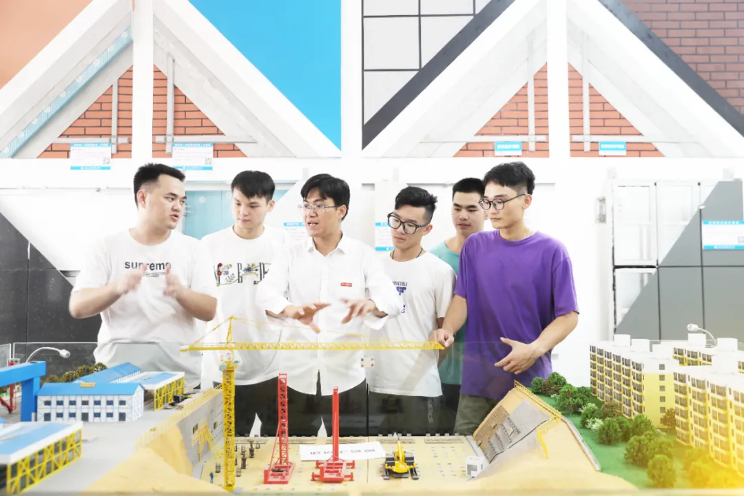 多人高分读民办!2024春季高考投档排名来了,这些公办还没录满! 第17张 多人高分读民办!2024春季高考投档排名来了,这些公办还没录满! 第17张