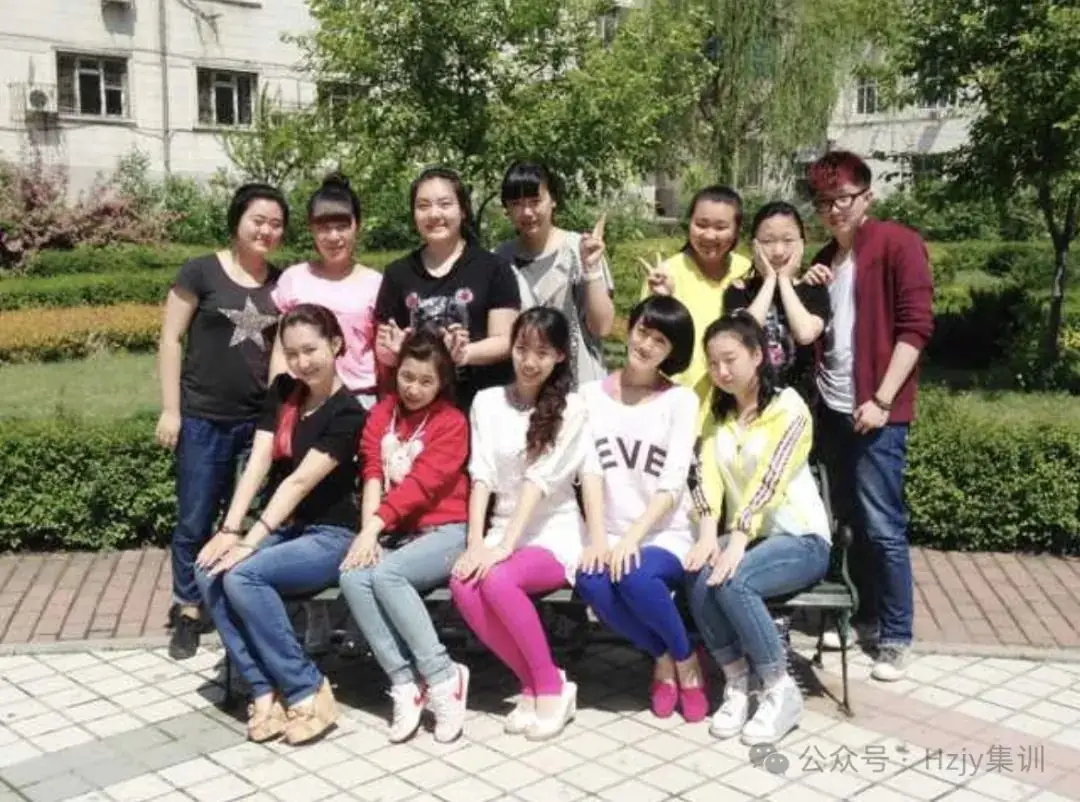 25届高考集训营开始报名-第46张图片-四季读书网