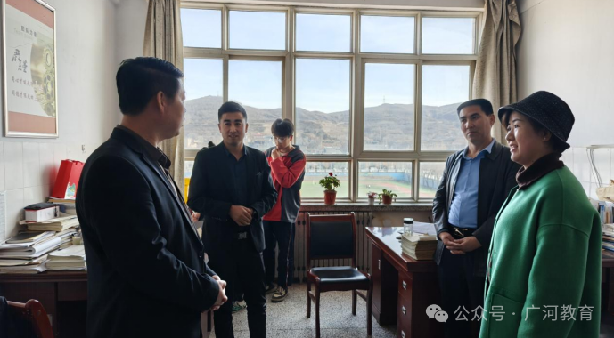 县教育局负责人检查指导高考备考工作-第4张图片-四季读书网 县教育局负责人检查指导高考备考工作-第4张图片-四季读书网