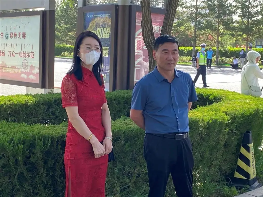 直击高考现场!鄂尔多斯这一幕幕,值得被记录!-第1张图片-四季读书网