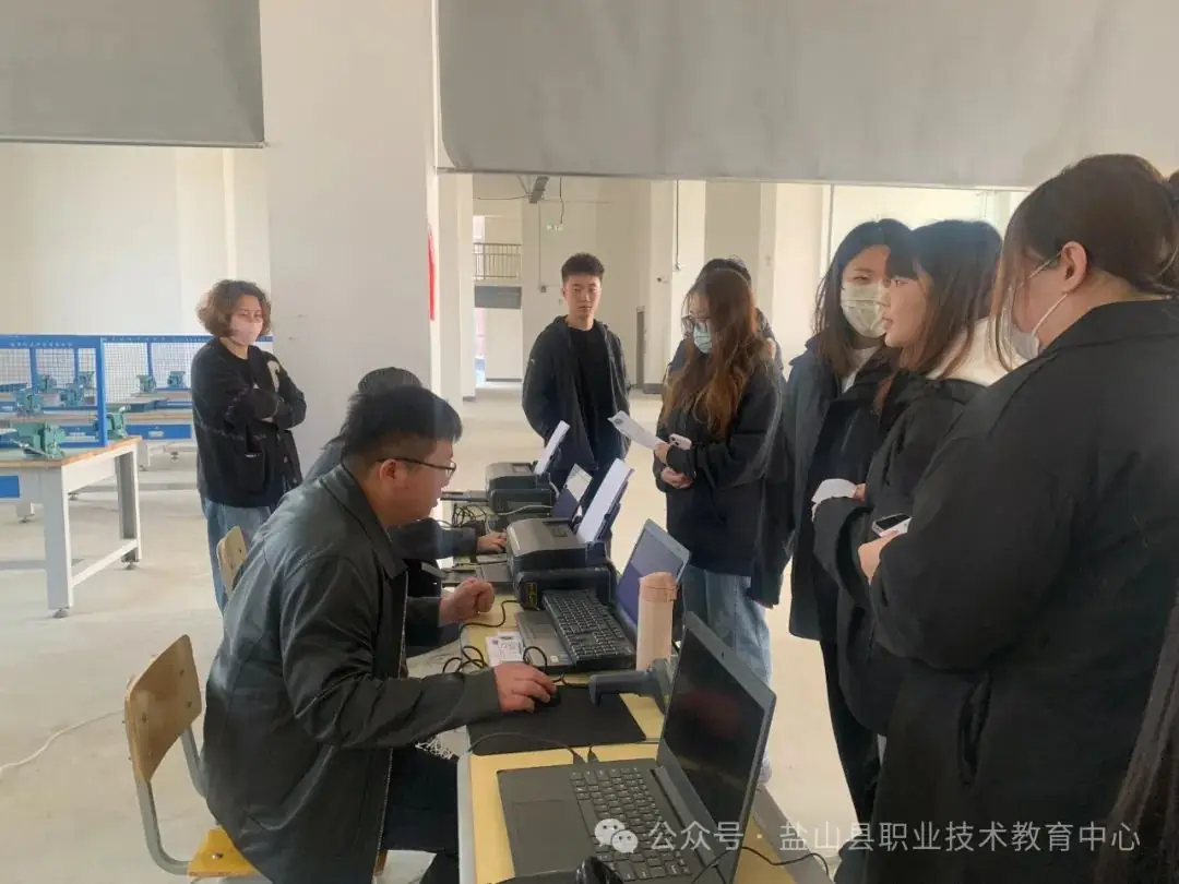 筑梦高考  守护健康——盐山县职教中心2024年高考体检工作圆满完成-第14张图片-四季读书网