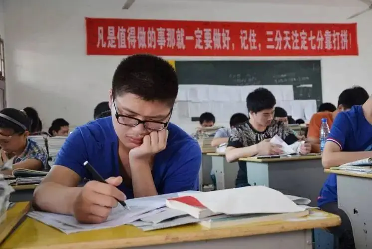初三一模后这样做,中考至少提高50分!今年中考的收藏!-第1张图片-四季读书网