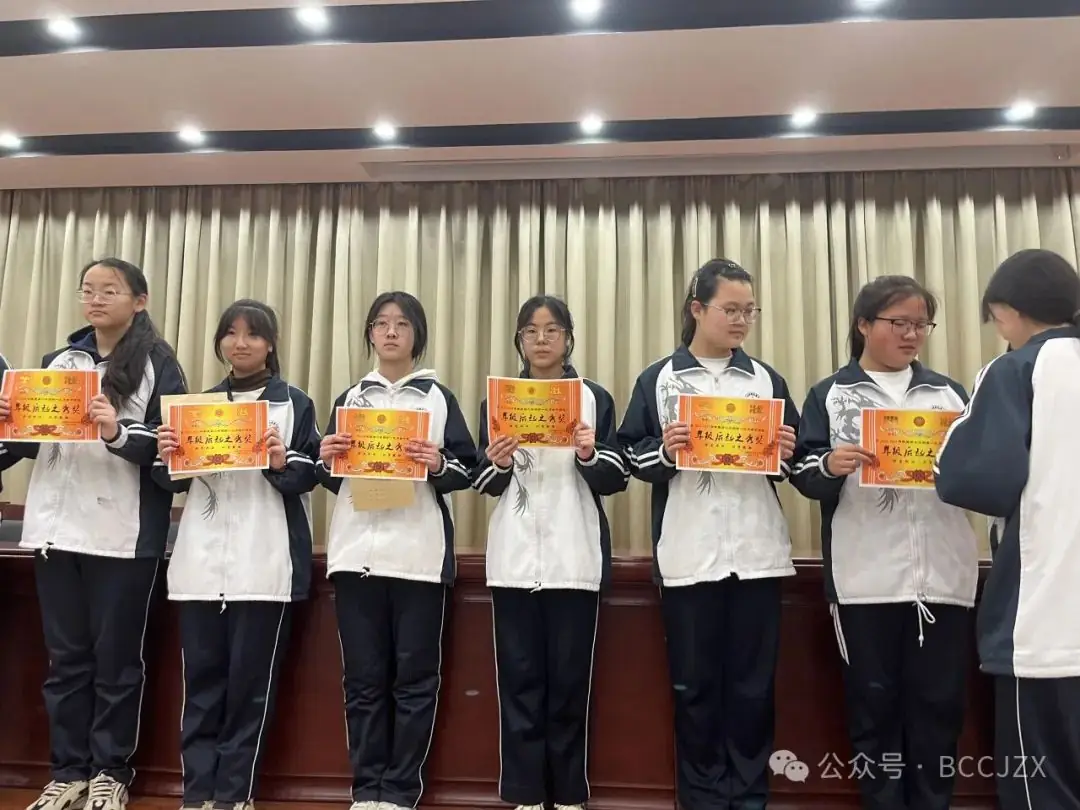 领航青春  助力中考-第9张图片-四季读书网