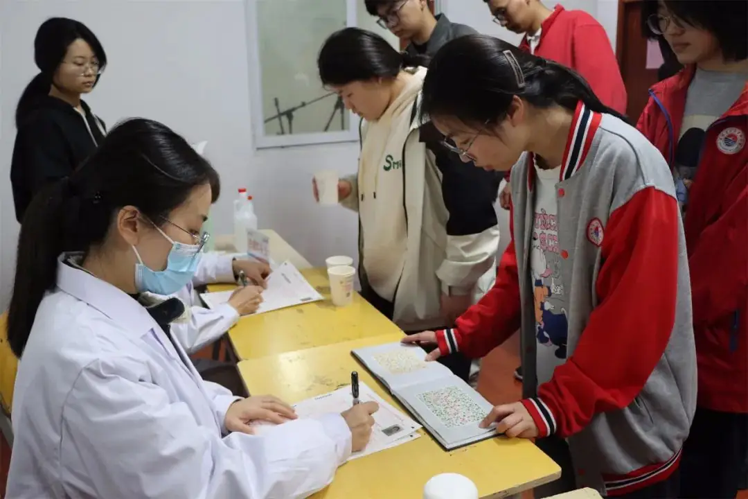 保驾护航 助力圆梦——我校2024年高考体检工作圆满完成-第15张图片-四季读书网