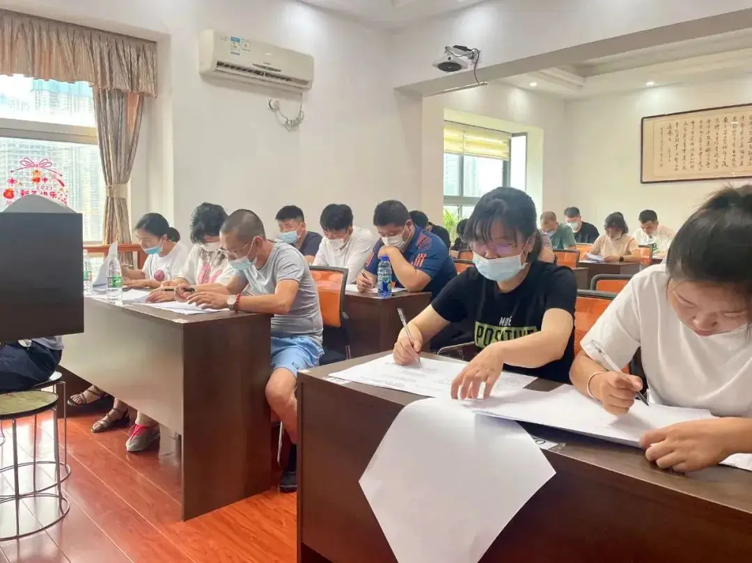 成人高考,预报名还有这么多好处!-第9张图片-四季读书网
