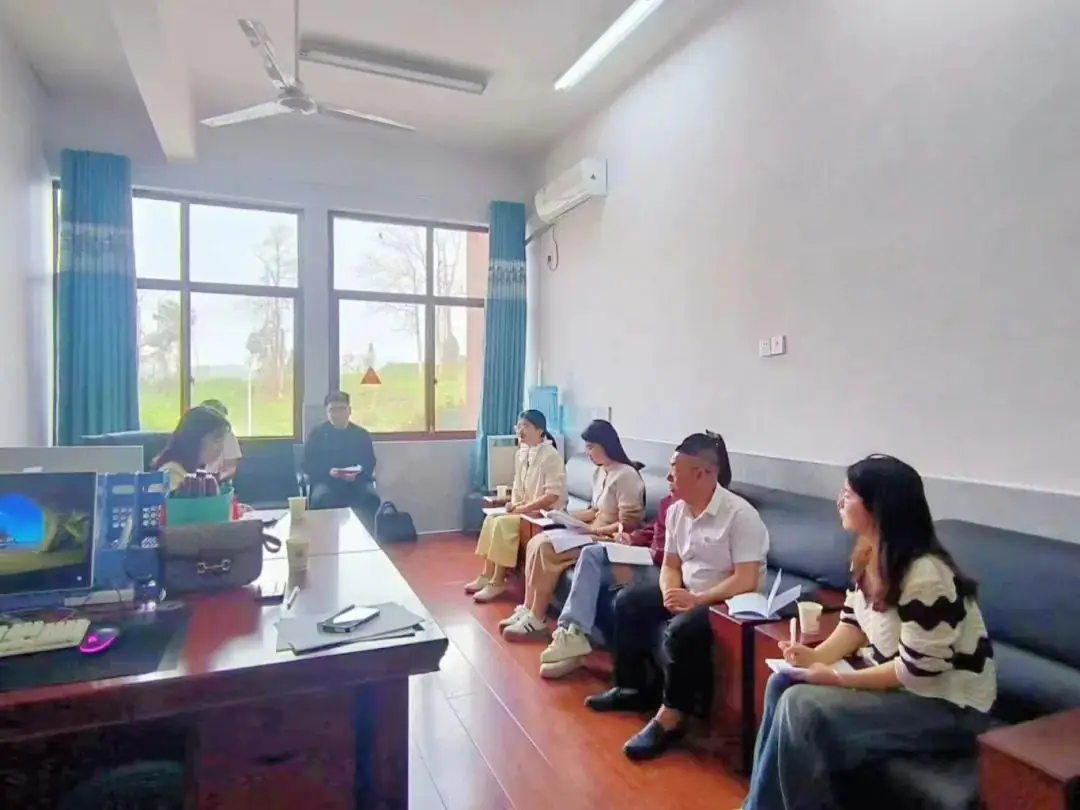聚焦命题精研高考,优化策略探究课例|师大思沁总校2024年高考复习研讨会圆满落幕!-第37张图片-四季读书网